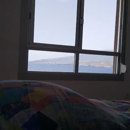 Homestay With Private Bathroom And Sea View, 50 M Del Mar Radazul